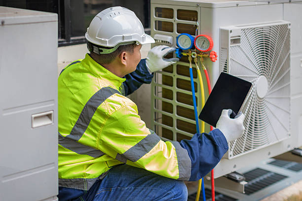 Professional Hvac technician working in Union, IL